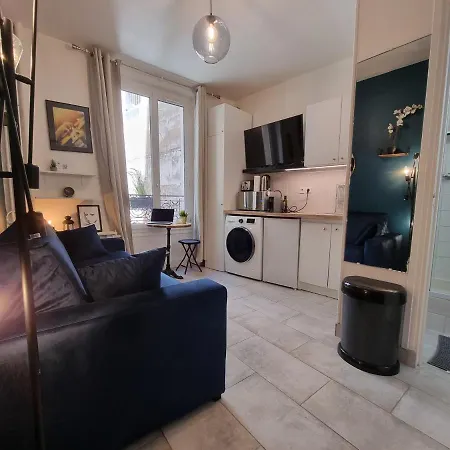 Cosy In Heart Of Montmartre Apartment Paris