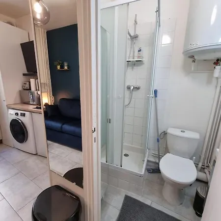Cosy In Heart Of Montmartre Apartment *