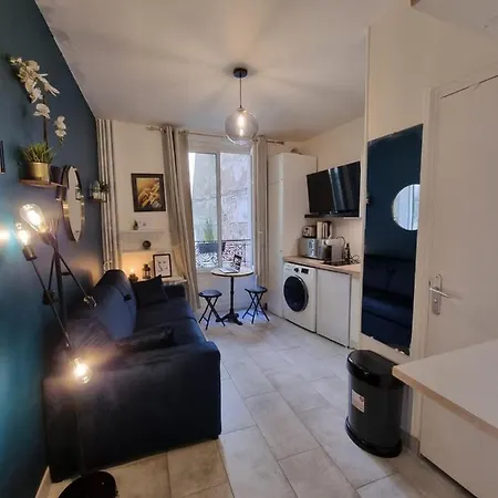 Cosy In Heart Of Montmartre